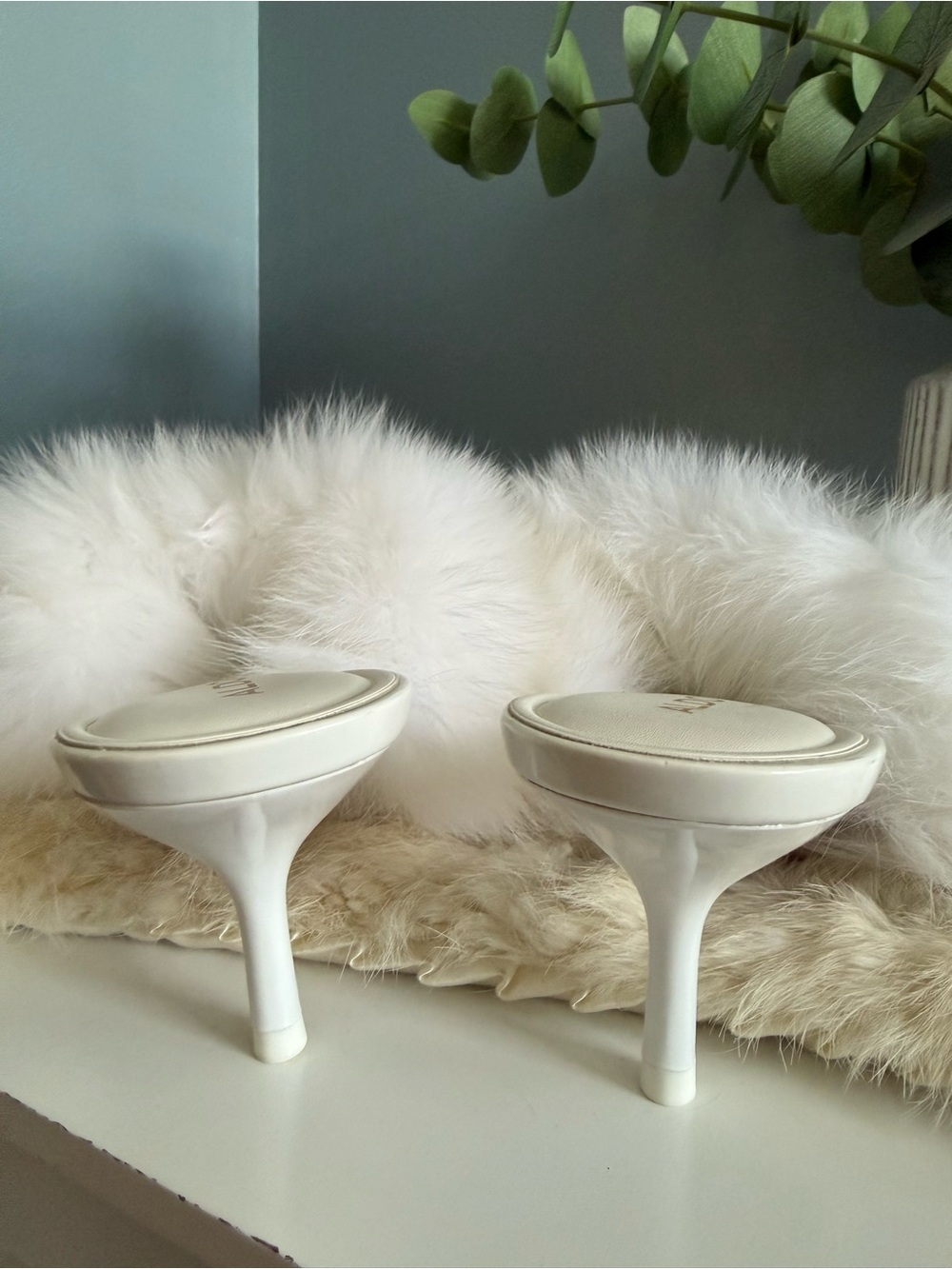 ALDO White Faux Fur Pointed Toe Stiletto Cushioned Heels - Picture 11 of 11